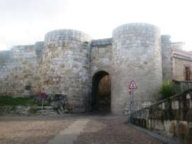 Palacio y Puerta de Doa Urraca